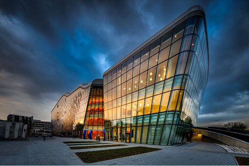 Congress in the new, prestigious location